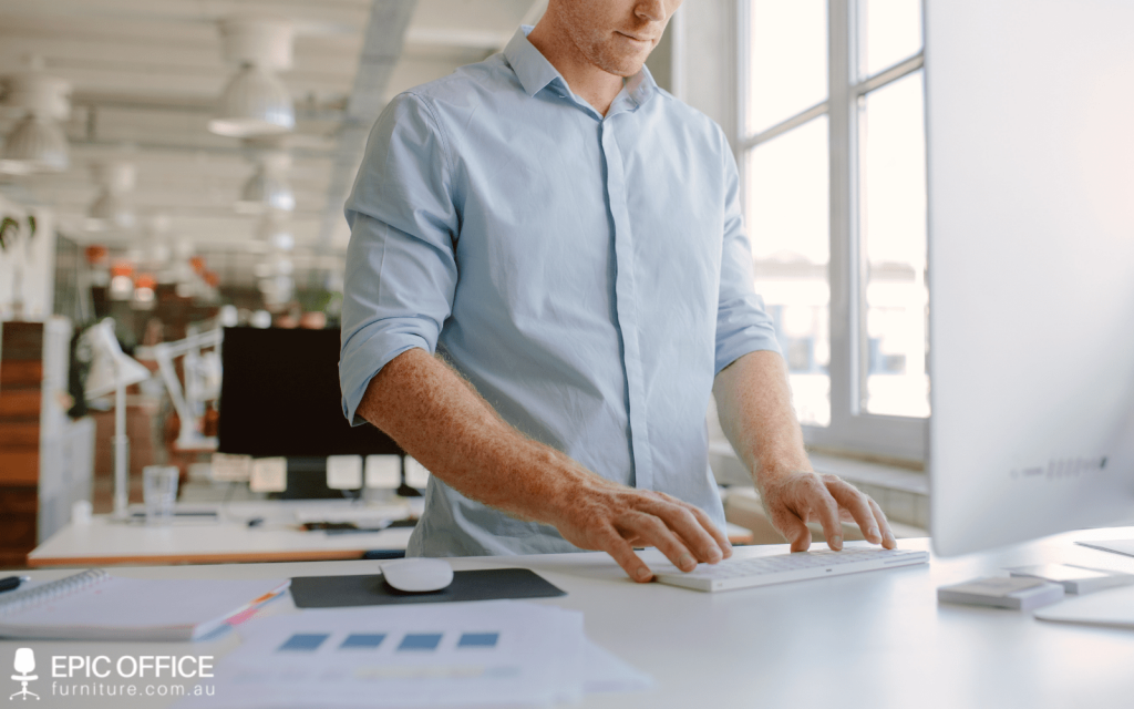 How Long to Stand at a Standing Desk? Maximise Your Productivity