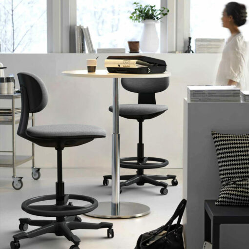 Yoyo Standing Desk Chair at breakout table