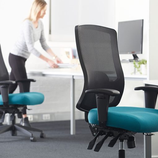 Buro Tidal Mesh Chair - Teal Seat With Arms Angled To Side From Front In-Situ