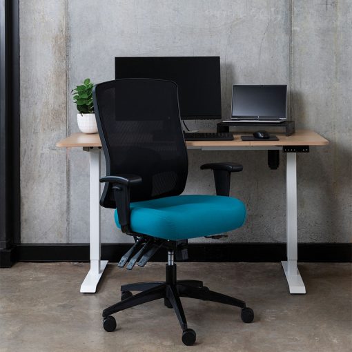 Buro Tidal Mesh Chair - Teal Seat With Arms Angled To Side From Front In-Situ