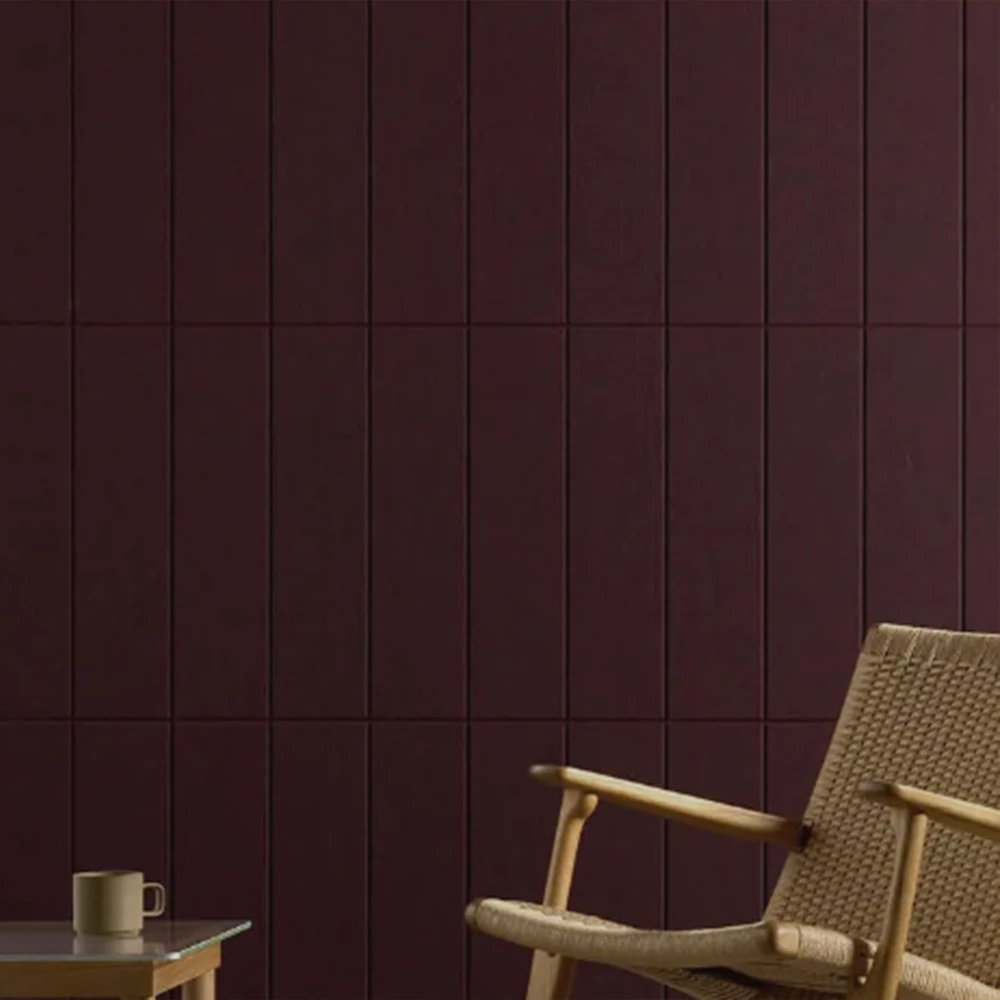 Groove Wall Tiles Rail in Sargazo in situ